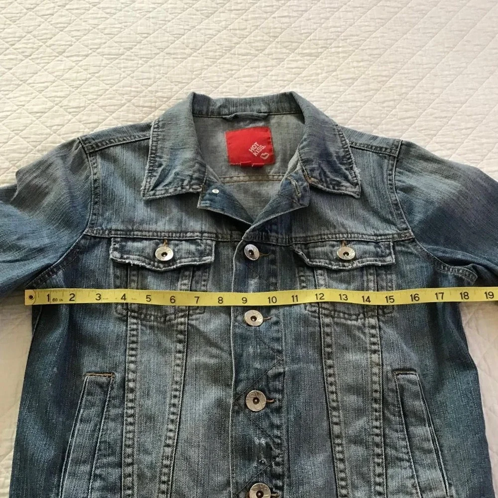 Hot Kiss Womens Medium Wash Denim Trucker Jacket Y2K Coastal Cowgirl Grunge Boho